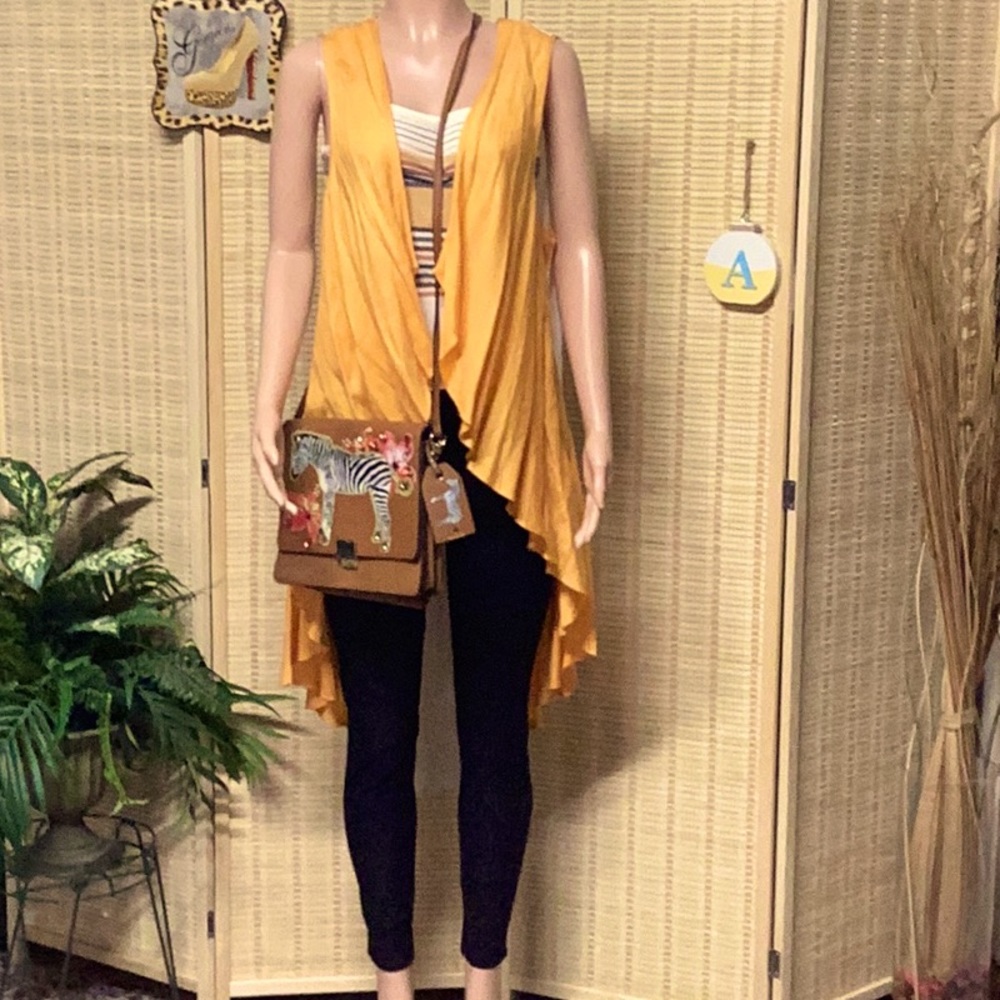ASHLEY STEWART VEST - Picture 11 of 11